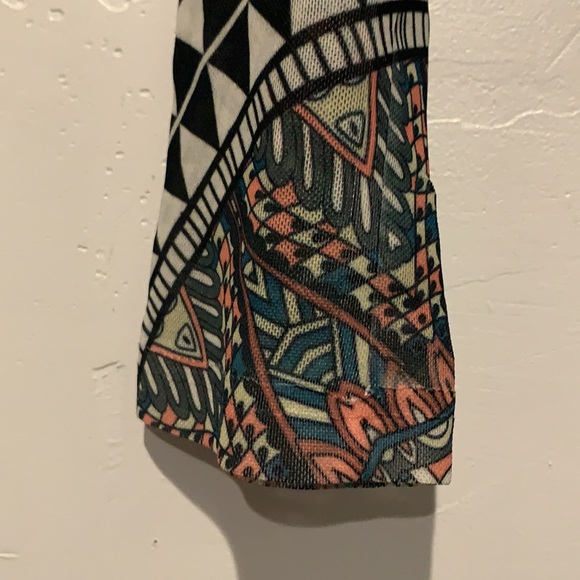 Tribal print shear body suit - Picture 5 of 9